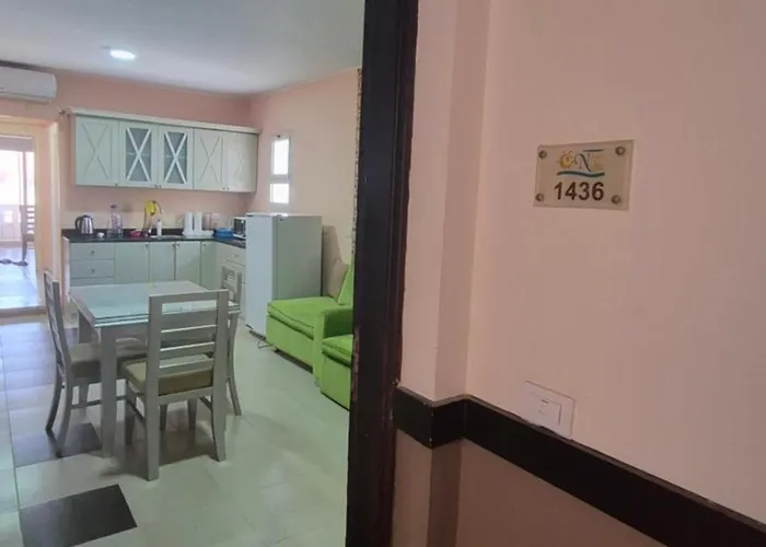 Cozy 1 Bedroom Sea And Pool View Apartment *